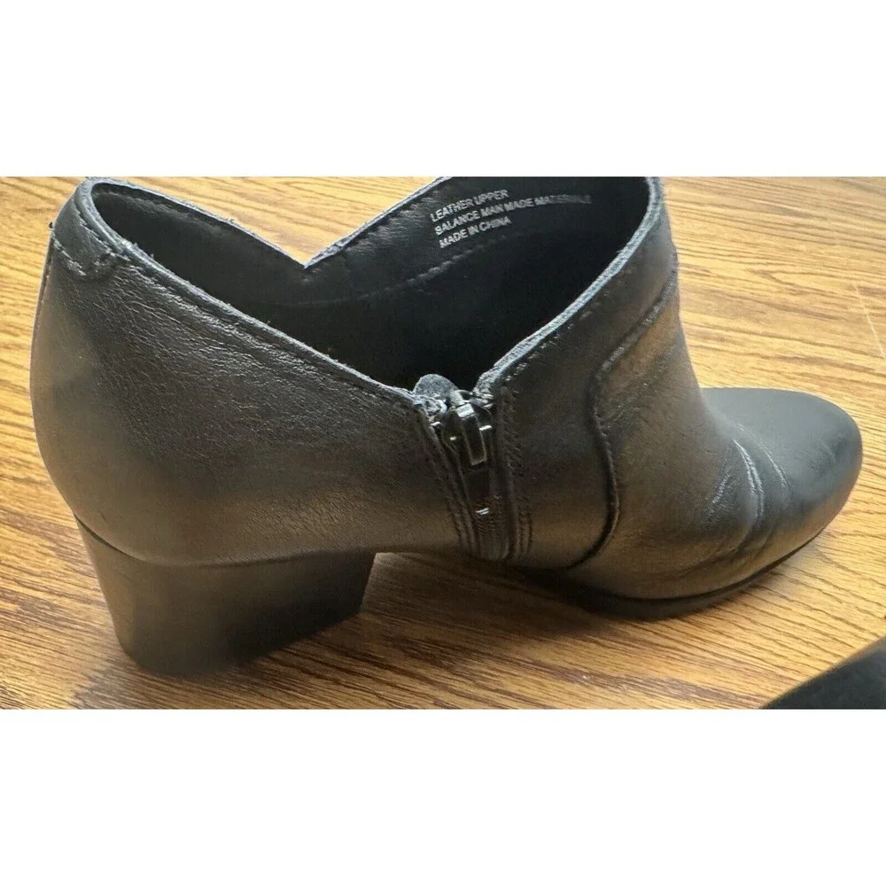 Born Caley Leather Booties Womens 8.5M‎ Dark Brown Stacked Heel